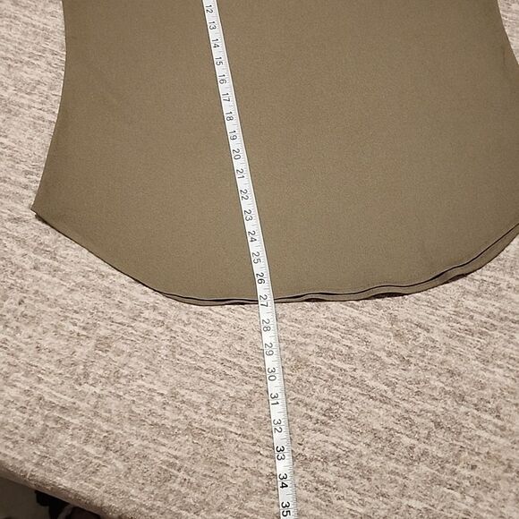 Van Heusen- tank - Picture 3 of 5